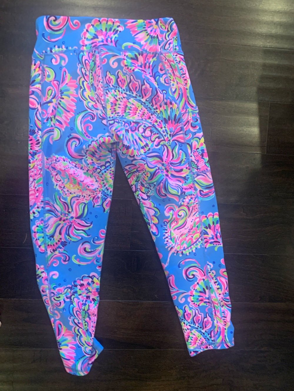Lilly Pulitzer Bright Blue Paisley Capri Leggings with Pink & Green Accents